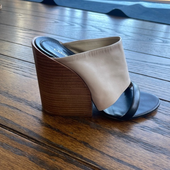 Chloe Wedges - Picture 2 of 4